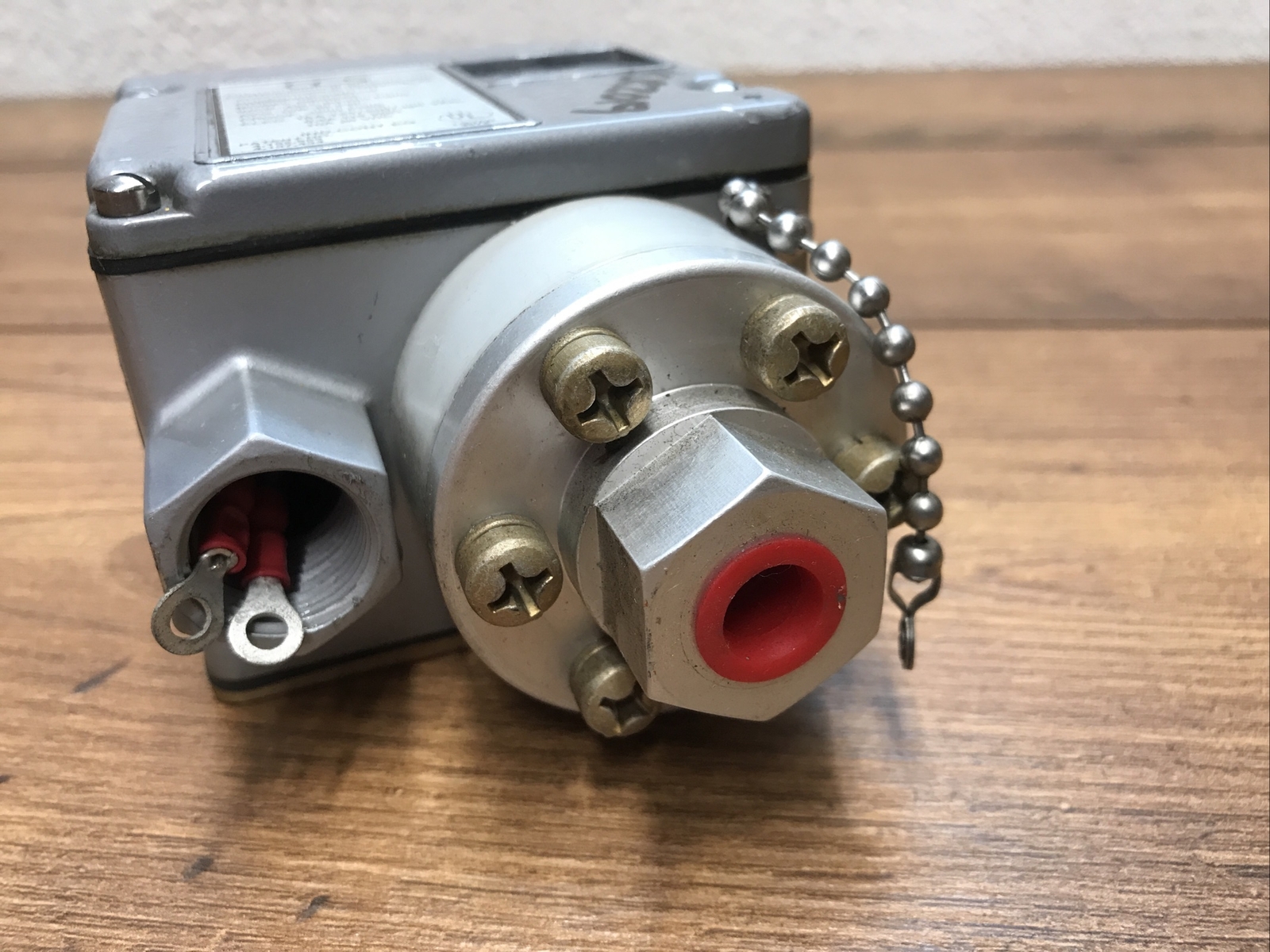 (1) USED – CCS 6600GX5 DUAL SNAP PRESSURE SWITCH – Free Shipping