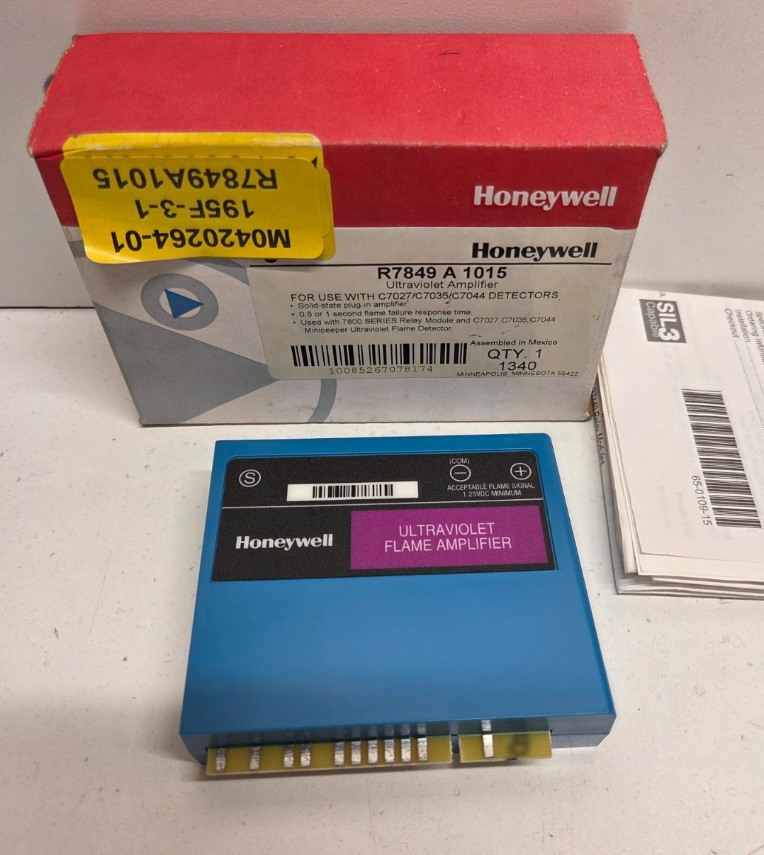 NEW IN BOX! HONEYWELL ULTRAVIOLET AMPLIFIER R7849-A-1015