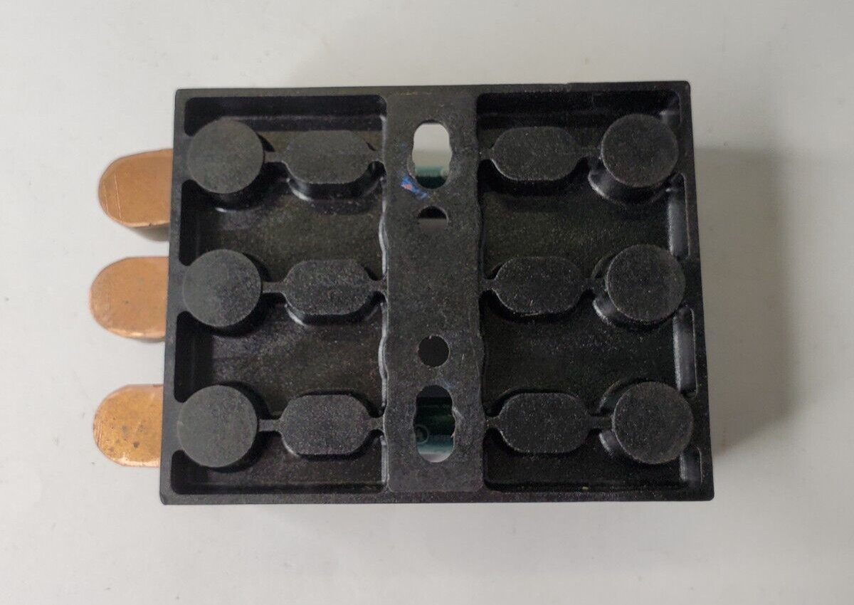 BUSSMANN FUSE BLOCK BM6033SQ M60030-3SQ 30A 600V TRON FNQ-30 FUSES 500VAC
