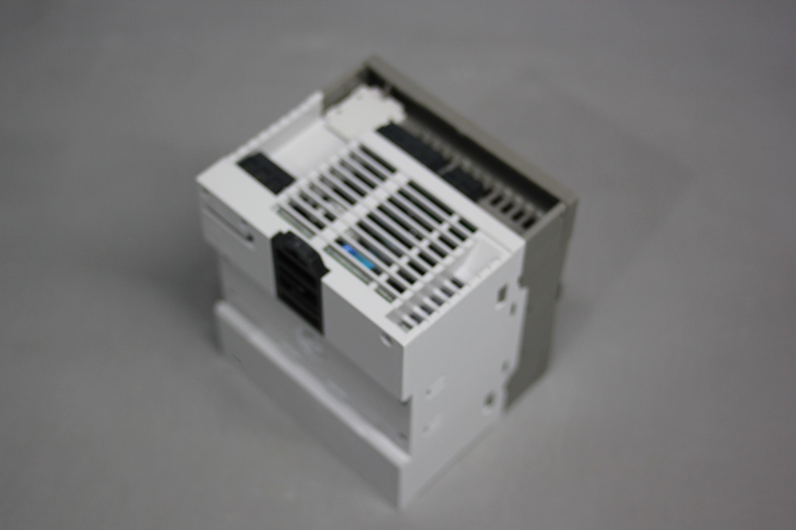 NEW IDEC MICROSMART PLC FC5A-C10R2C