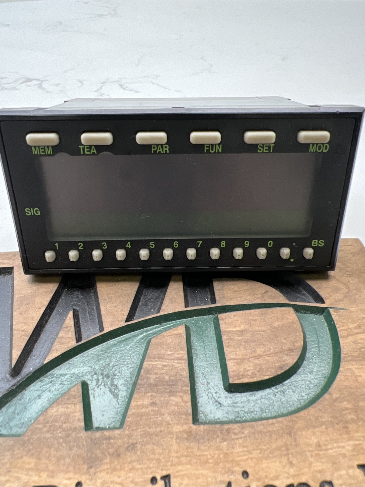 Nidec DT-5TX/DT-5TS Tachometer Instruction Manual