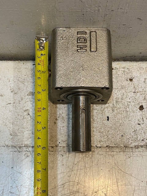 Overhung Load Adapter HD1 25mm Shaft OD 25mm Bore 10mm Holes 6″ L 3-1/16″ W