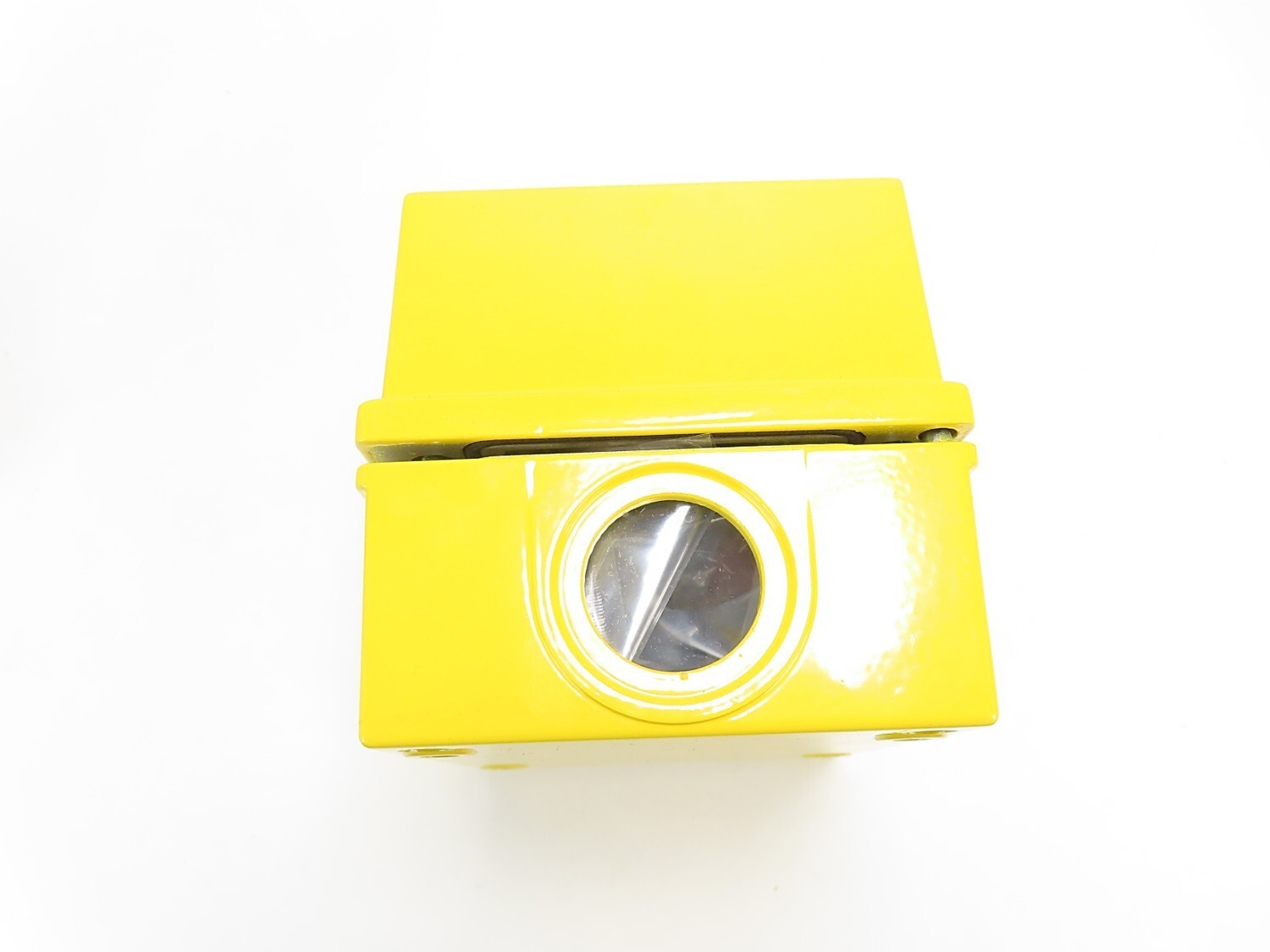 Sprecher + Schuh D7-1MYP Yellow Metal Enclosure Type 4,13 1 Hole NEW IN BOX
