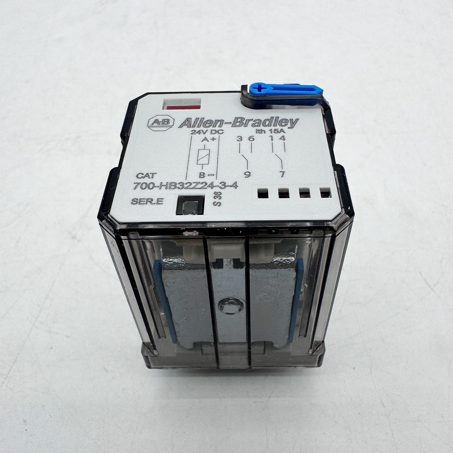 700-HB32Z24-3-4 24V DC GP Tall Square Base Relay New Original 700HB32Z2434