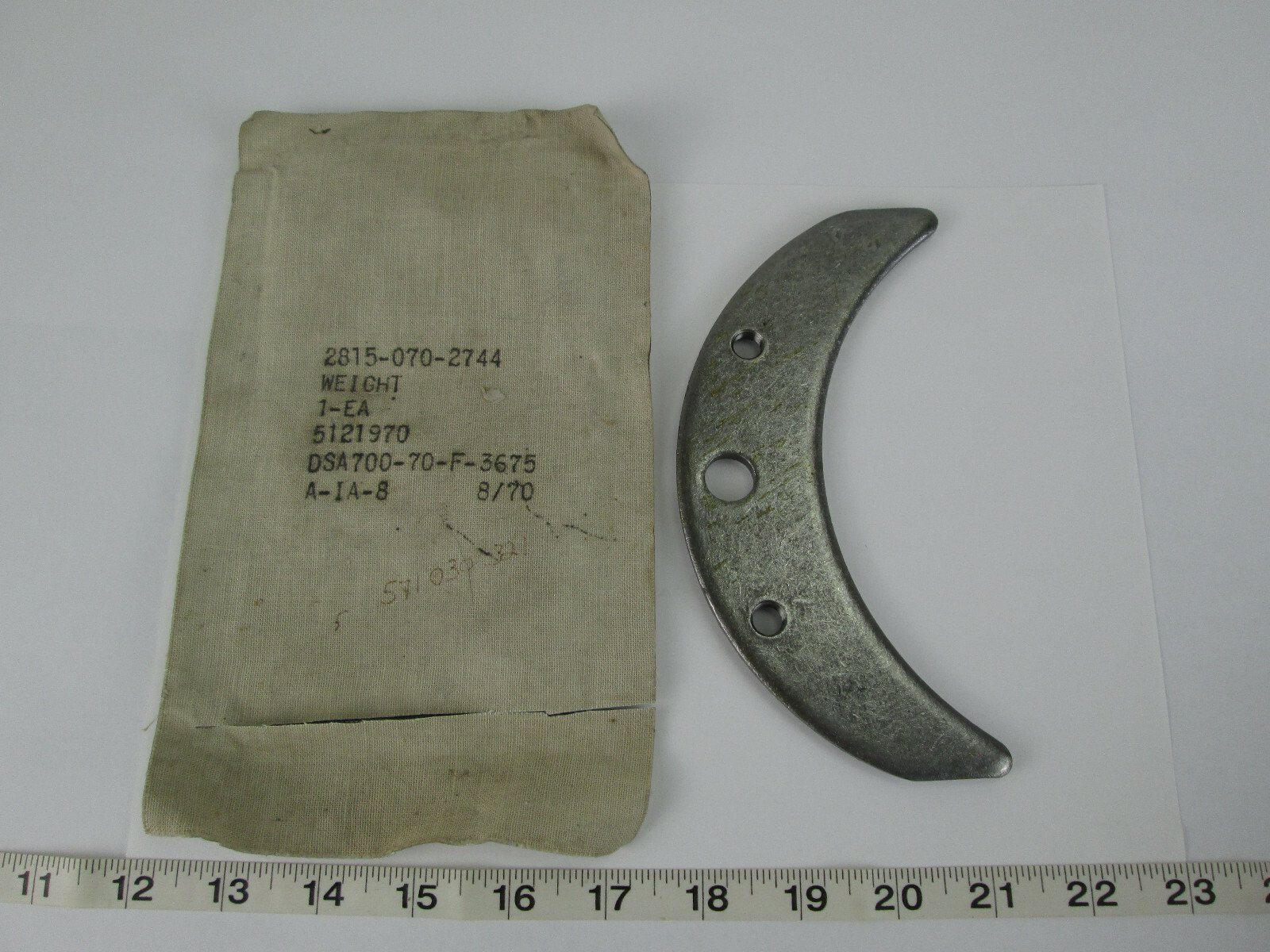 New NOS Weight Balancer Metal Crescent Shaped 5121970 2815-070-2744 Aviation