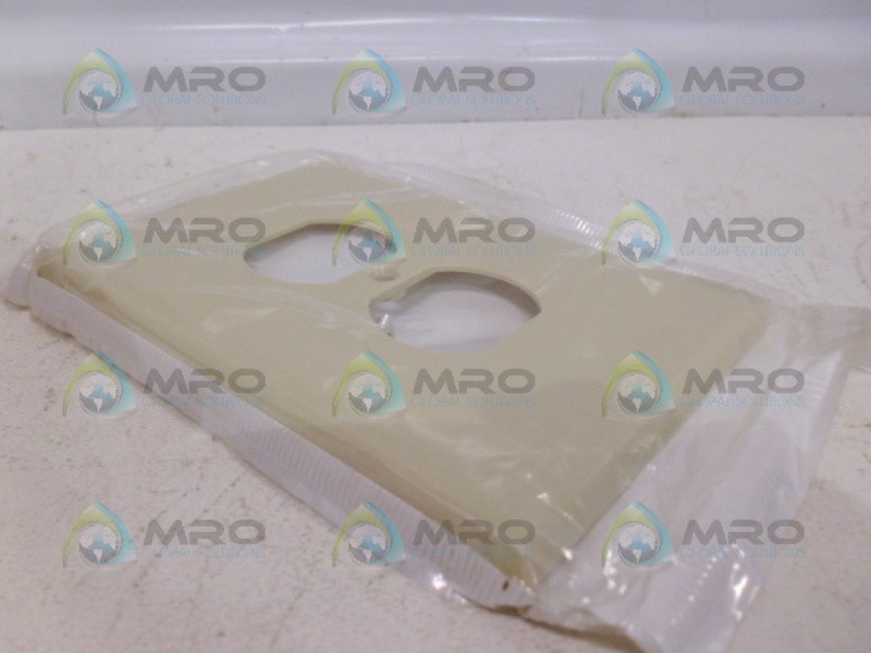 LEVITON 001-86103 RECEPTACLE WALL PLATE NSMP