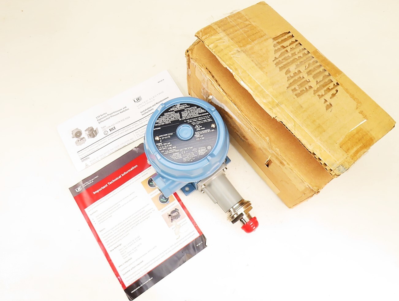 United Electric Controls QJ120-15273 QJ12015273 Pressure Switch 20 to 500PSI NIB