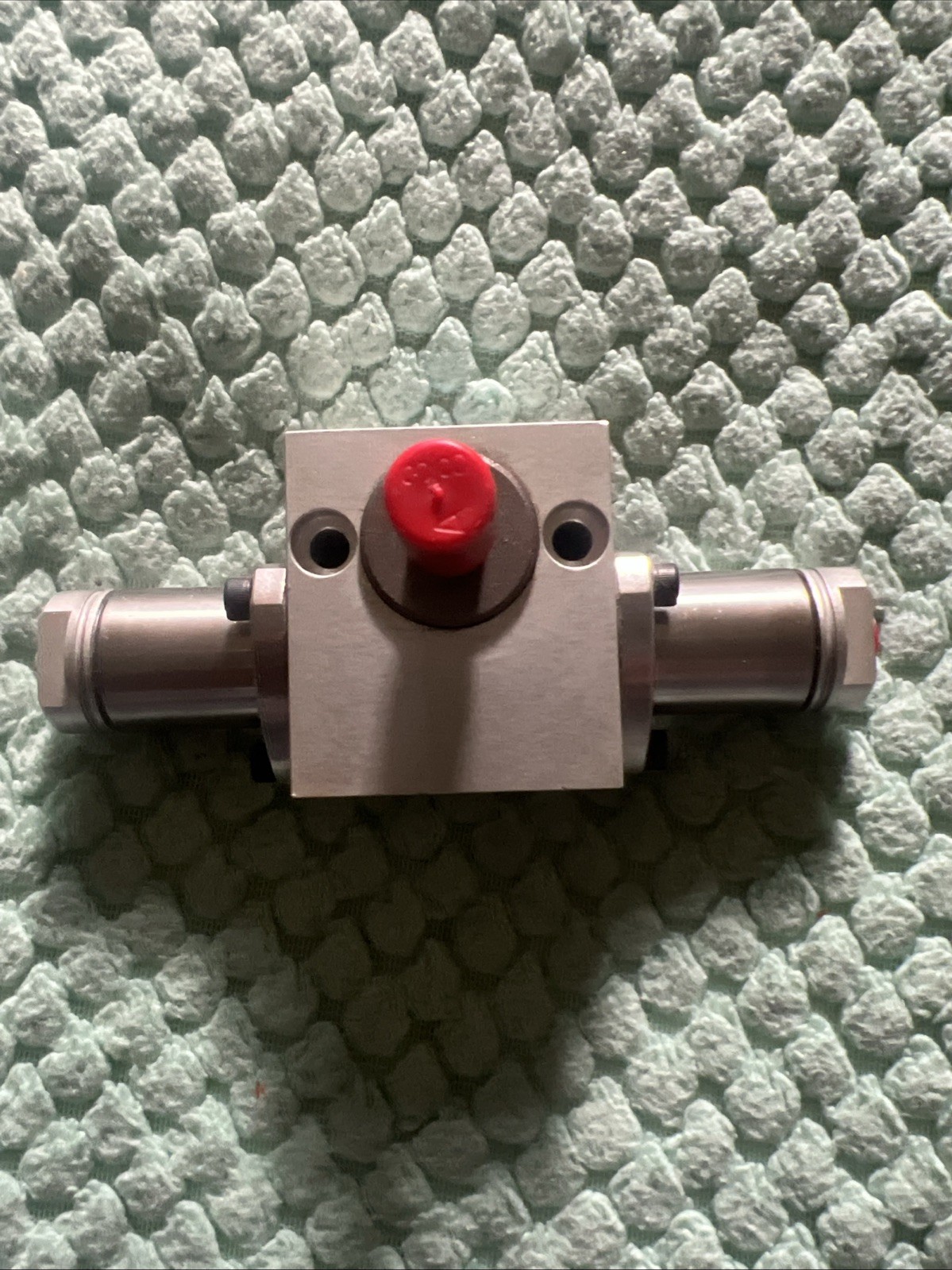 Bimba PT-074090- Pneu-Turn Rotary Actuator 150max Psi. New