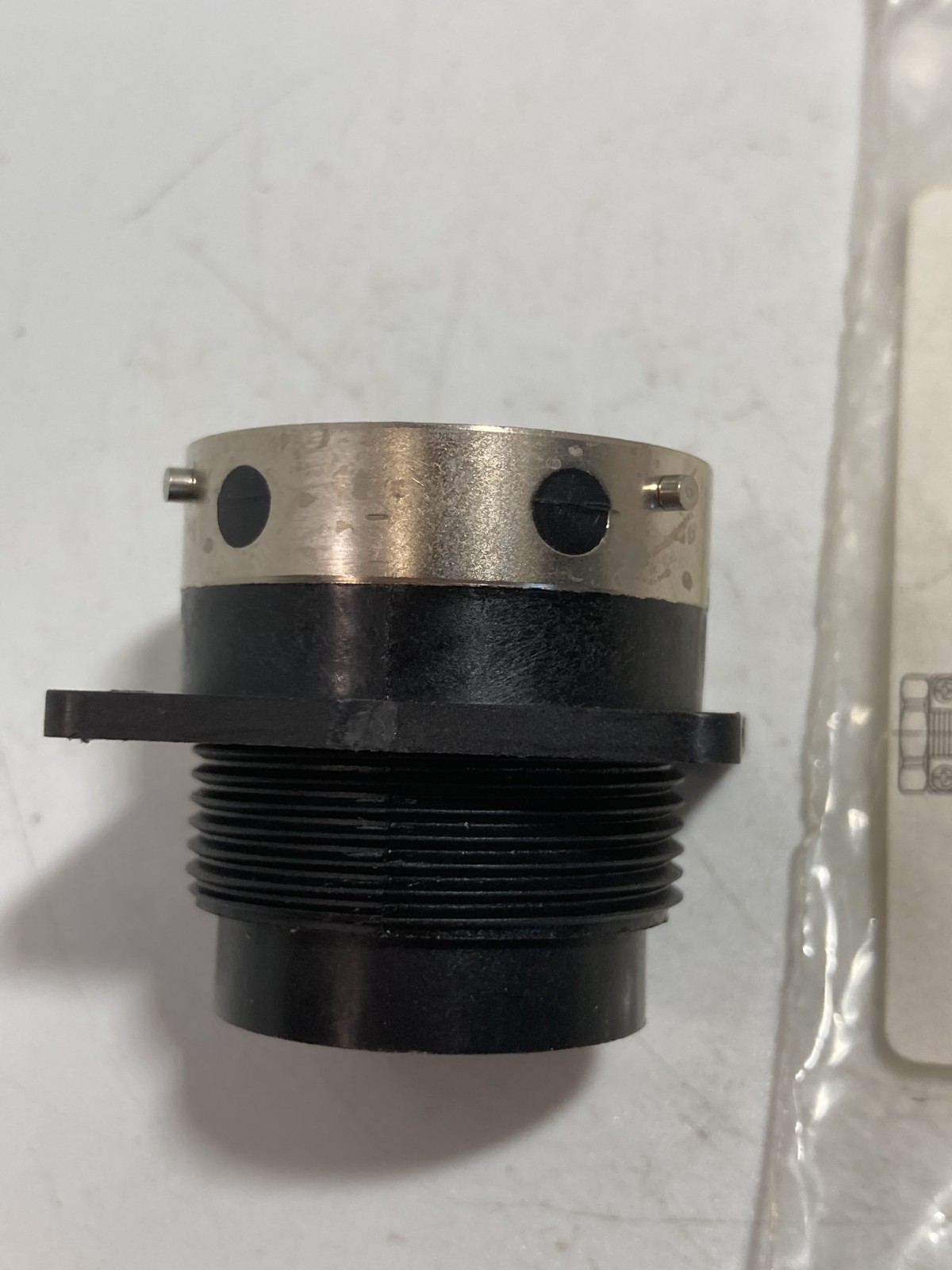 DIGIKEY UTG02028P CIRCULAR CONNECTOR RECEPTACLE OR USE WITH TRIM TRIO CON NIB