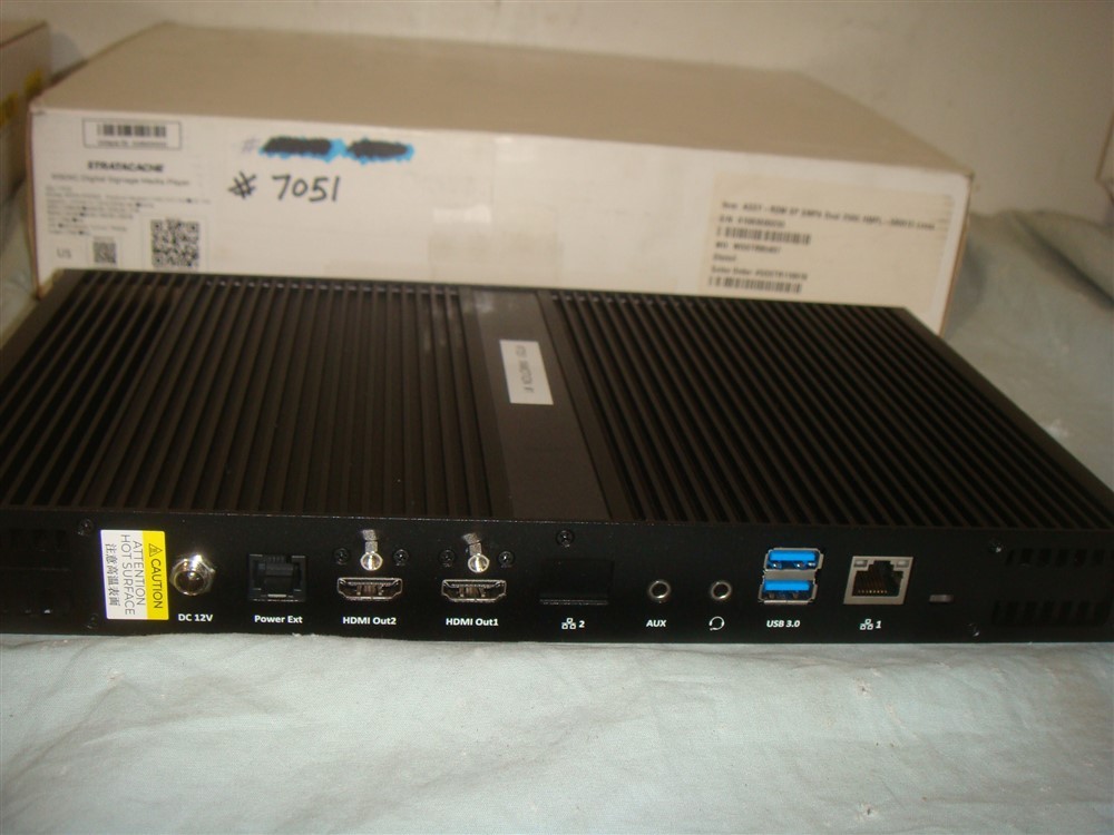 2 QTY STRATACACHE SCALA R1505G DIGITAL SIGNAGE MEDIA PLAYERS – READ!