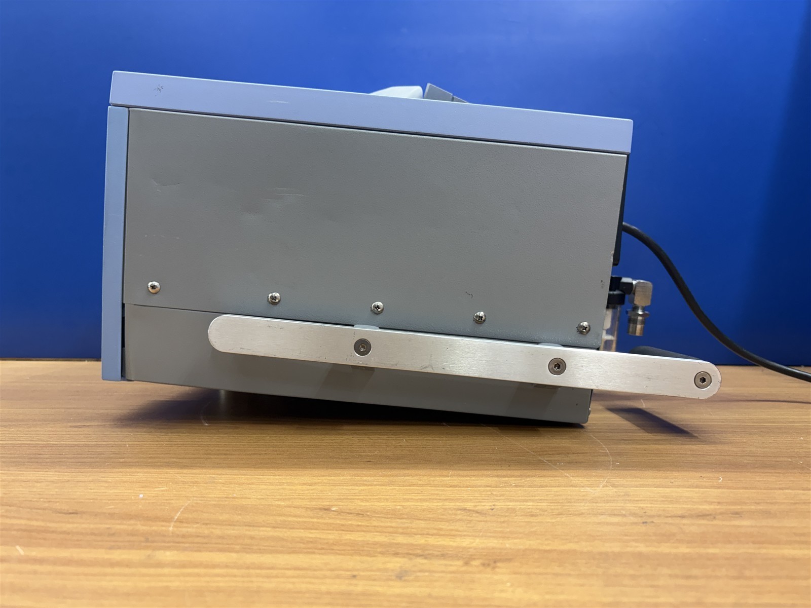Viasys Avea 17310 VENTILATOR/ CART NOT INCLUDED/ good working condition