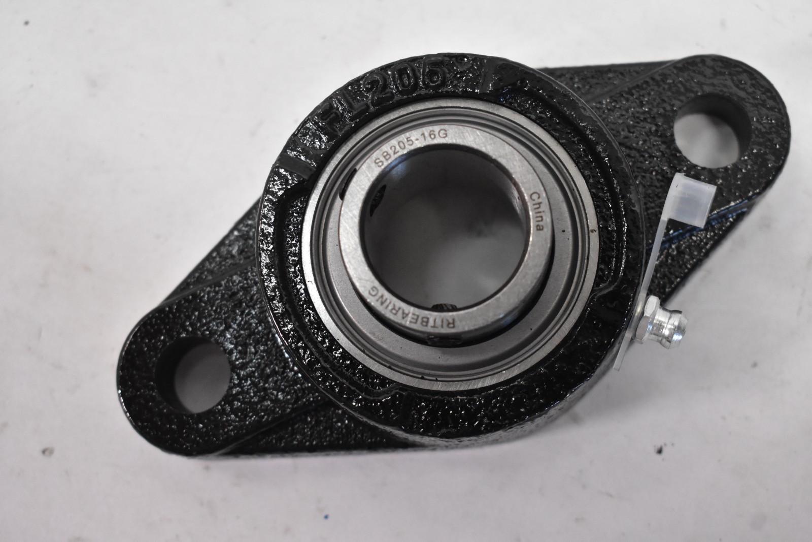 2 Bolt Flange Bearing 1-1/4″ SB205-16G Support Bracket Replacement Unit