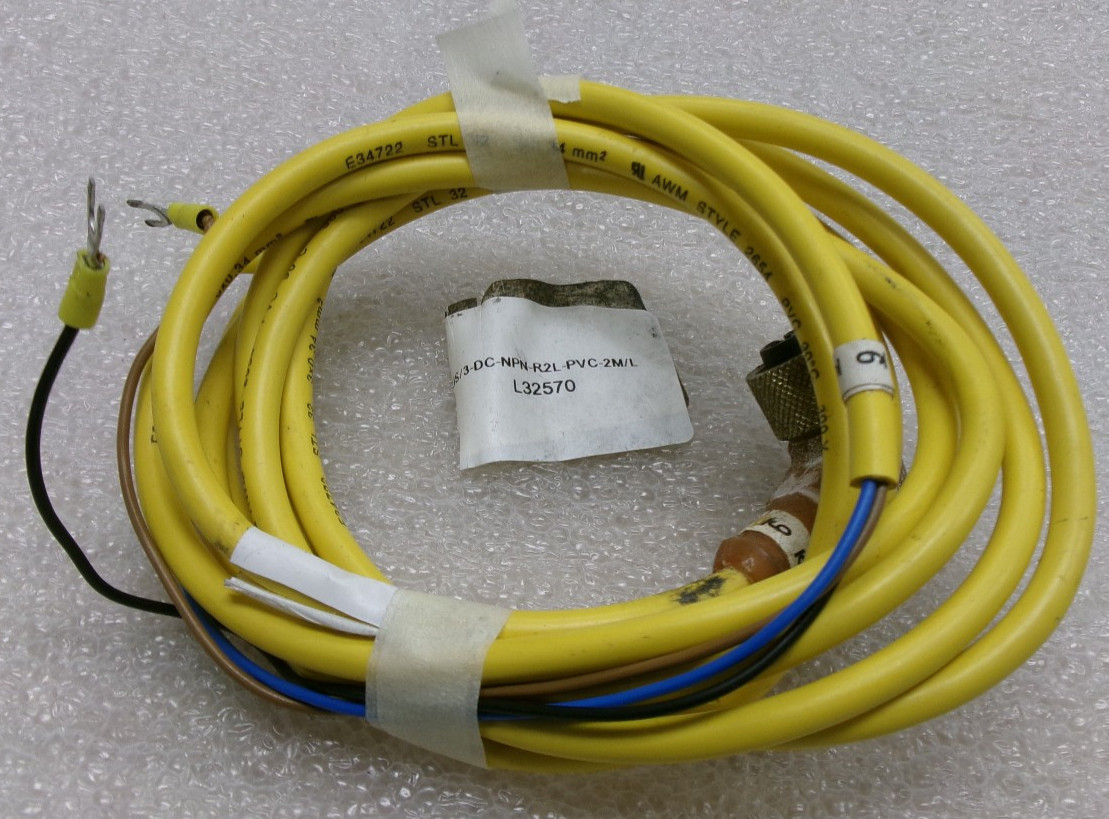IFM EFECTOR E10903 PNP 4-PIN 90° M12 Connector Cordset USED 8′ L #372V