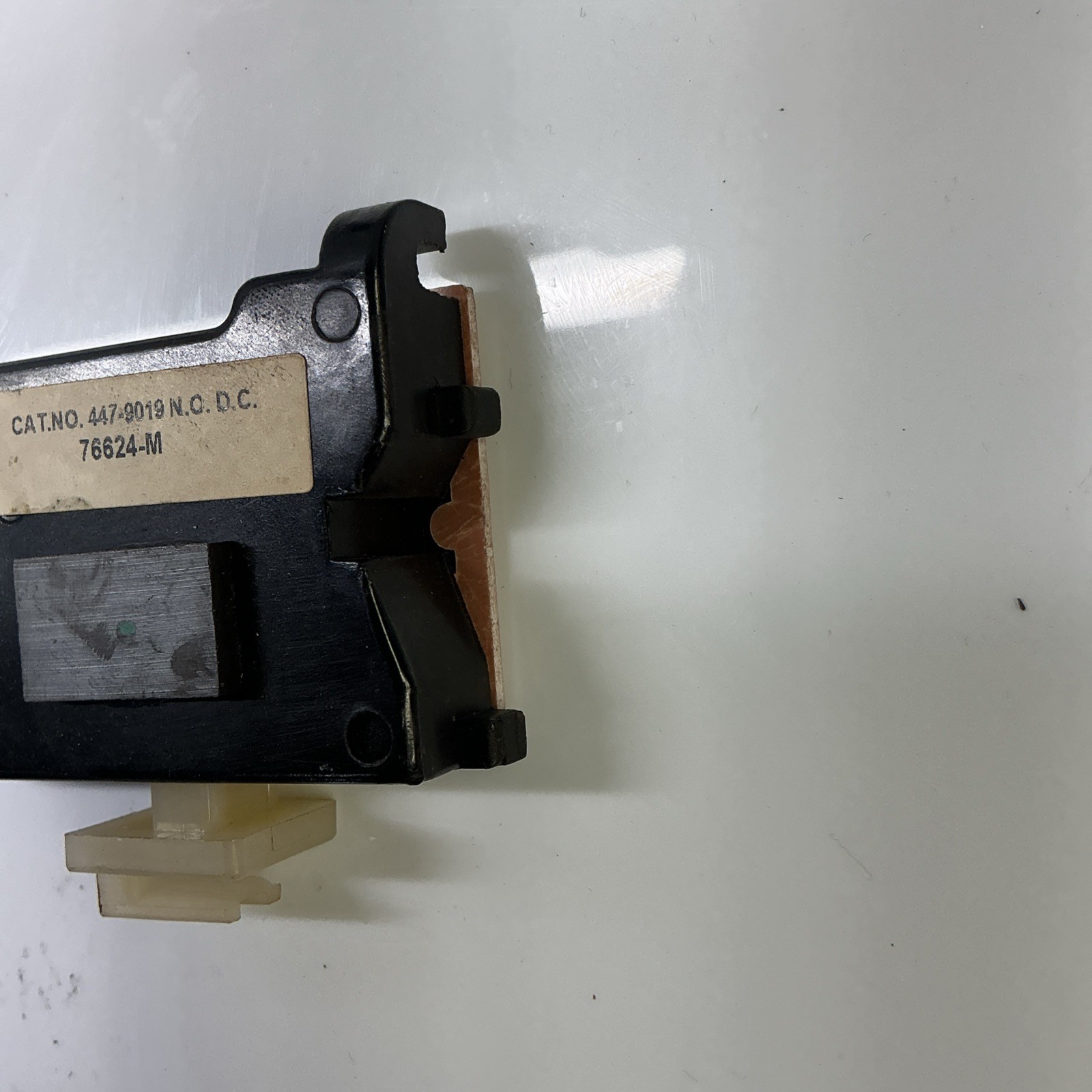 447-9019 auxilrry contact AB-570