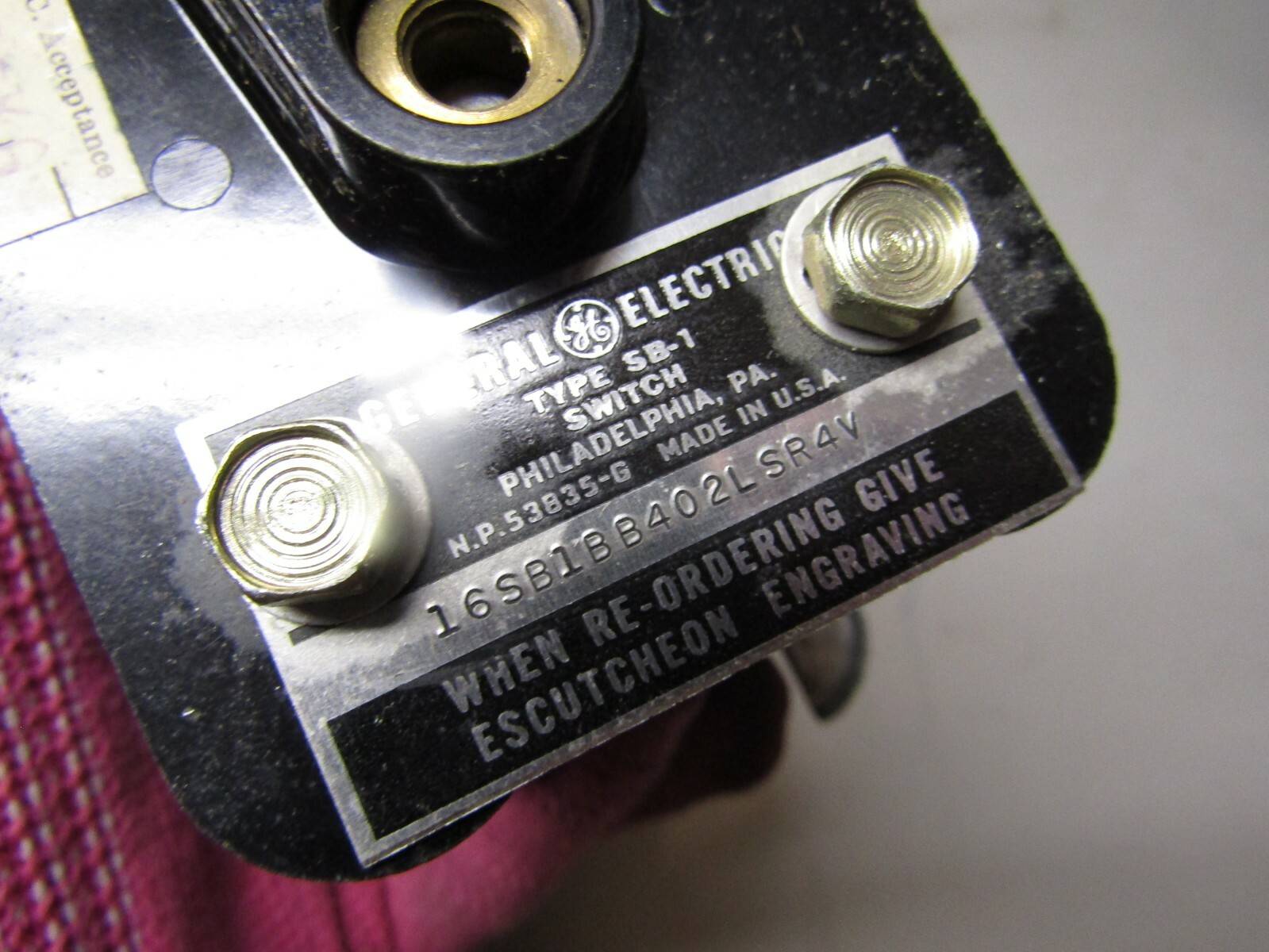 GE 16SB1BB402LSR4V Type SB-1 Switch