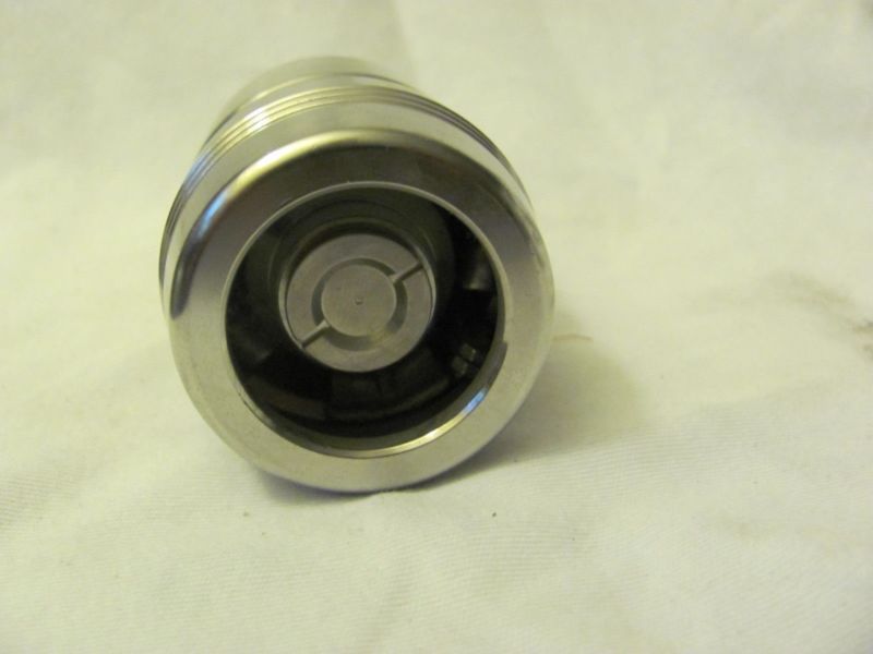 Swagelok SS-QTM8A-B1-810 Stainless Sealed Quick Connect Bulkhead Body