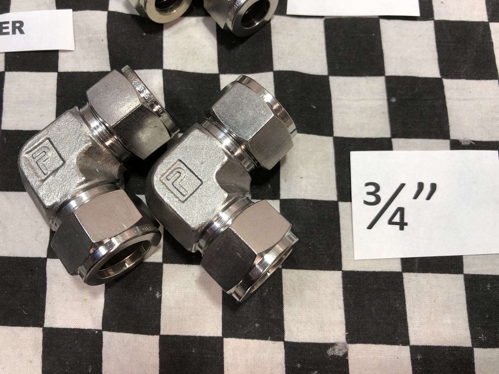 4X PARKER ELBOW UNION 1/2″ – 3/4″, 8EE8-316, 12EE12-316, SHIPSAMEDAY#1622C7