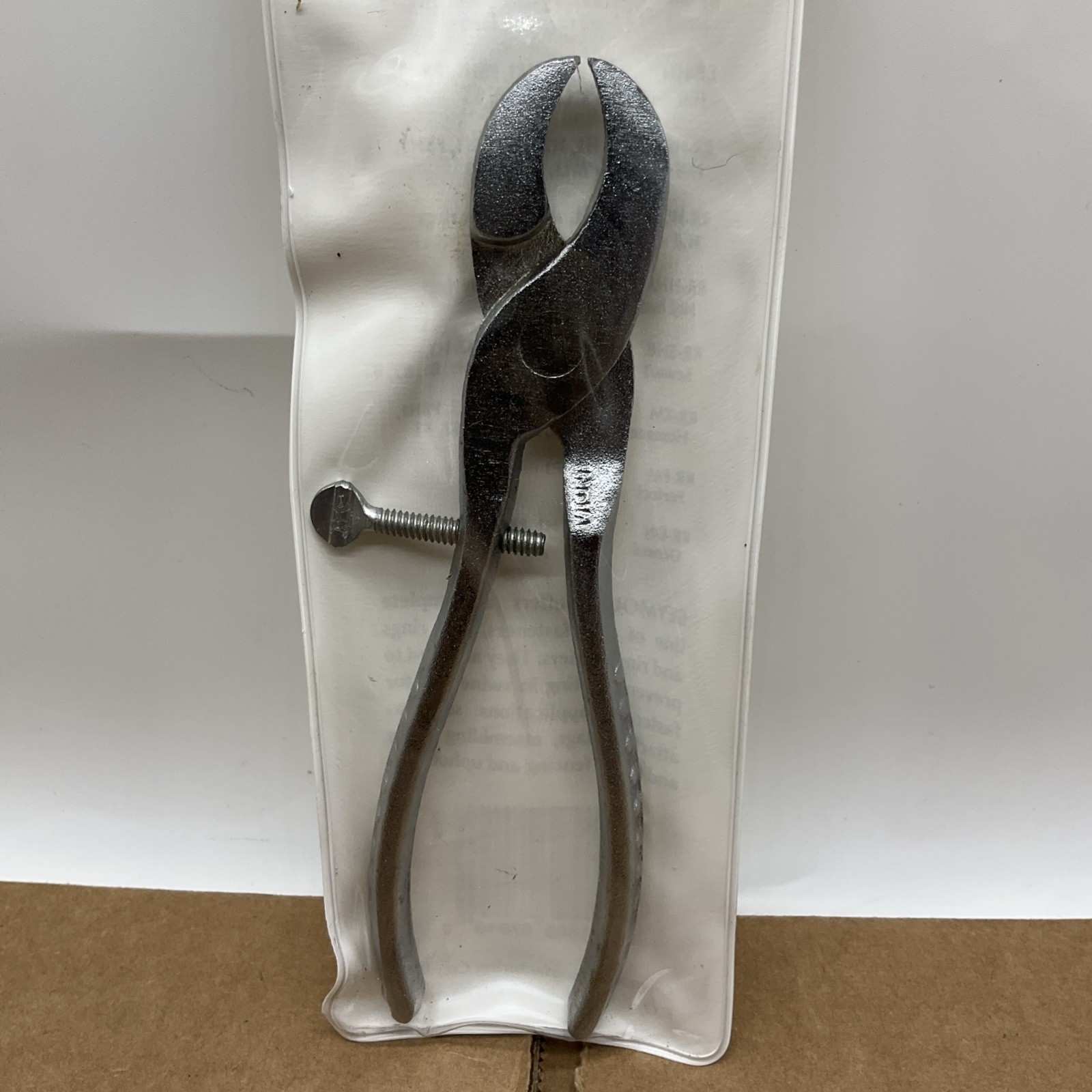 SEYMOUR Ringer Pliers Model: RR-HM HILL