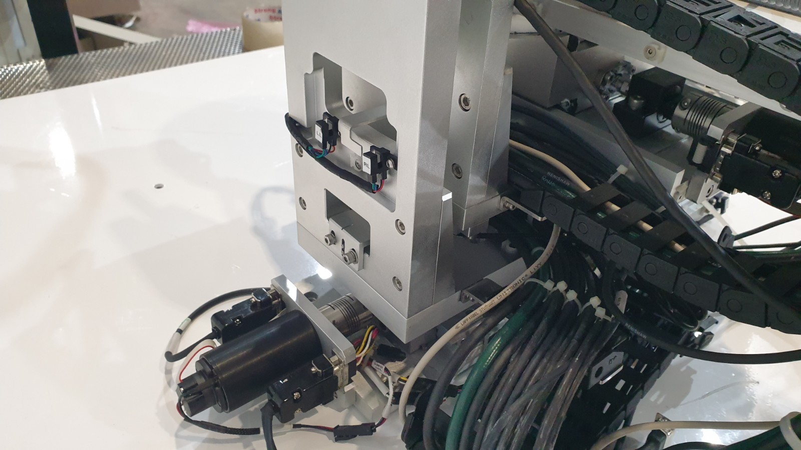 Precision Motorized XYZ Stage Assembly with Rotary Table