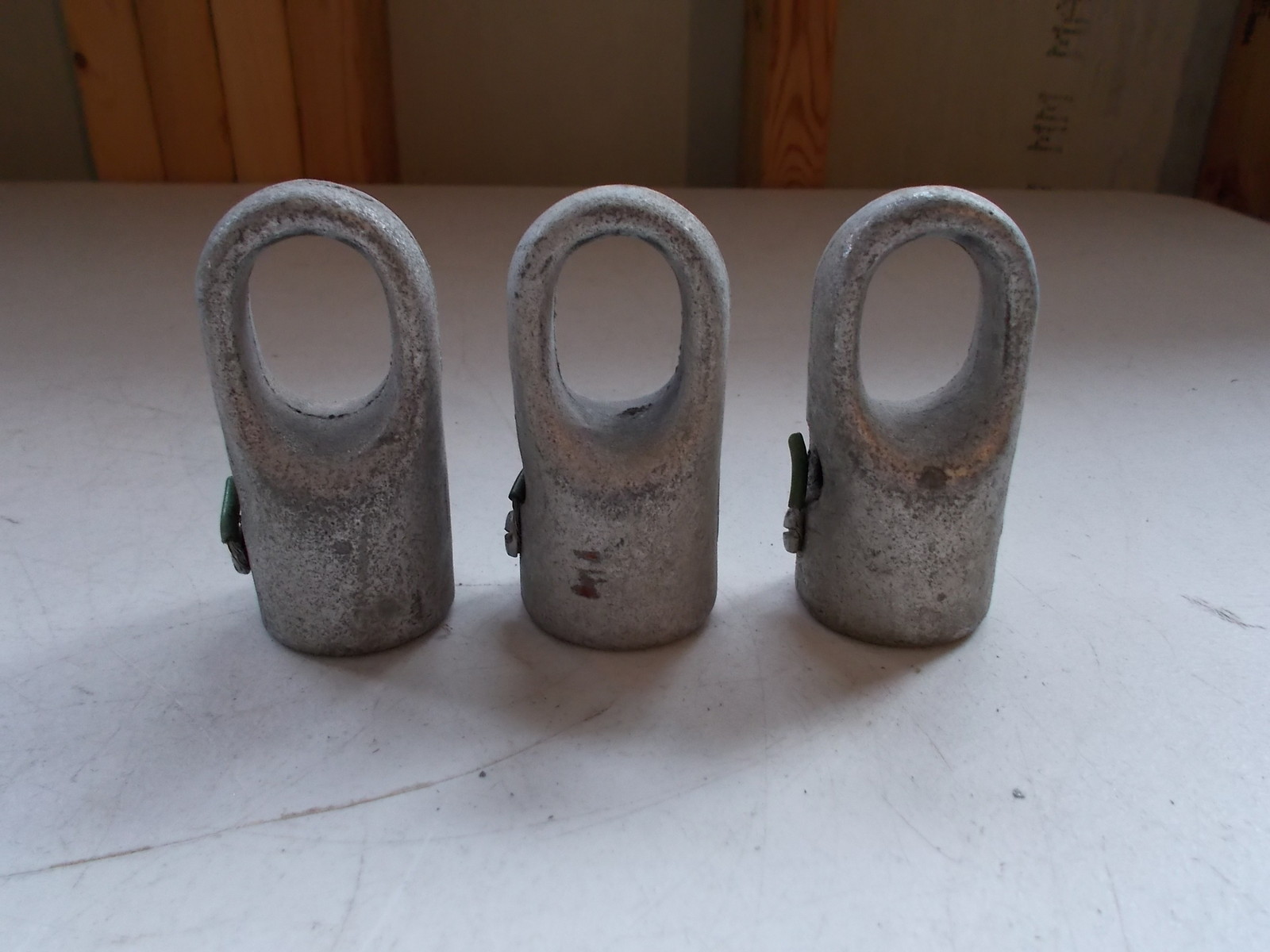 Lot of 3 Conduit Hangers 3/4″ x 2-78″ x 1-1/4″ x 1-3/8″ *FREE SHIPPING*