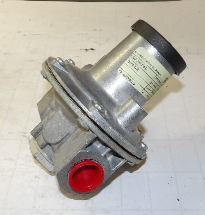 NEW KROM SCHRODER PRESSURE REGULATOR 3/4″ NPT 400 mBAR GDJ20R04-0 03155022