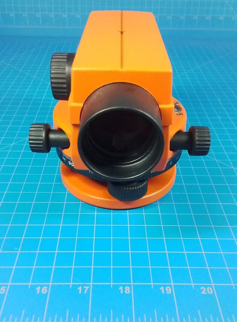 Leica Wild NA24 Automatic Level Tool w/case