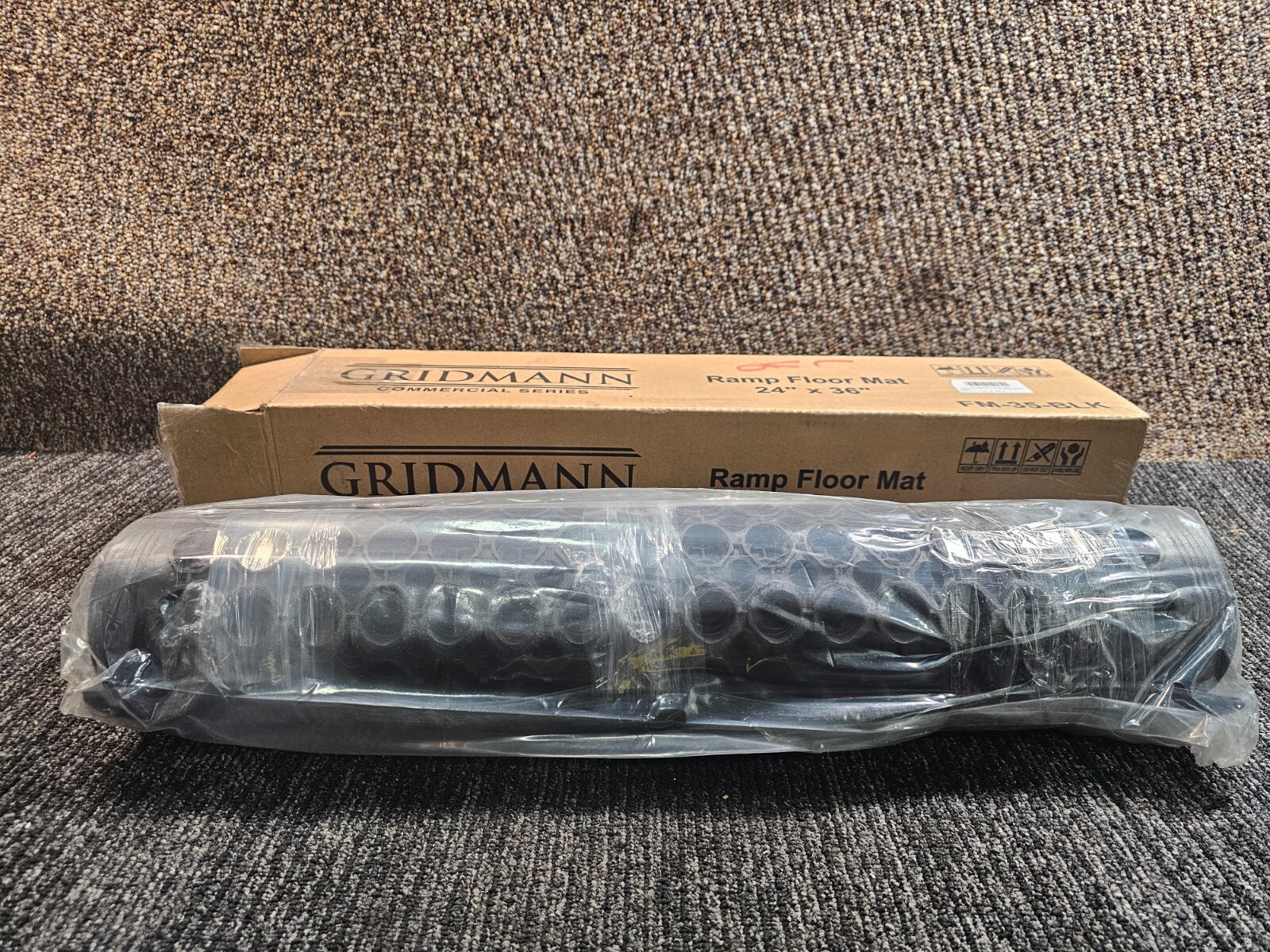 GRIDMANN Rubber Floor Mat, 24″ x 36″ Anti-Fatigue Drainage Mat REST-FM-35-BLK