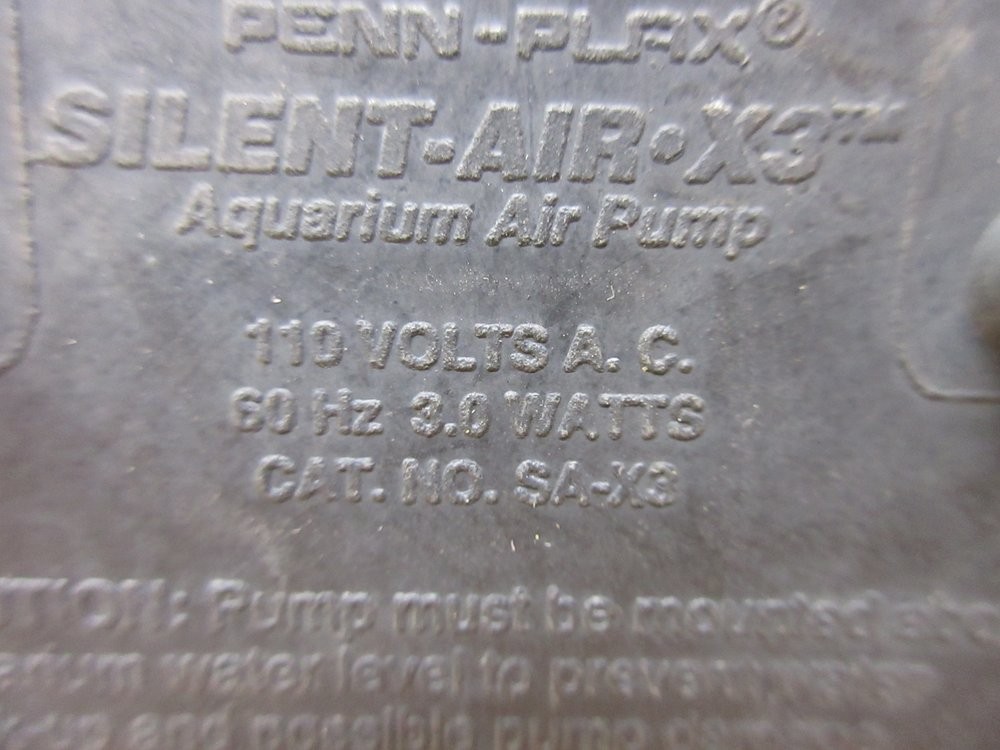 Penn-Plax SA-X3 Silent Air X3 Air Pump SAX3