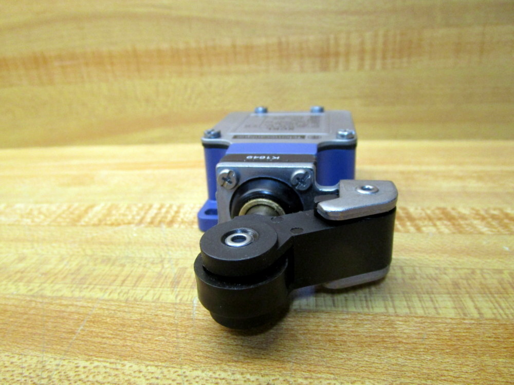 Telemecanique XCKL121H7 Limit Switch XCKL