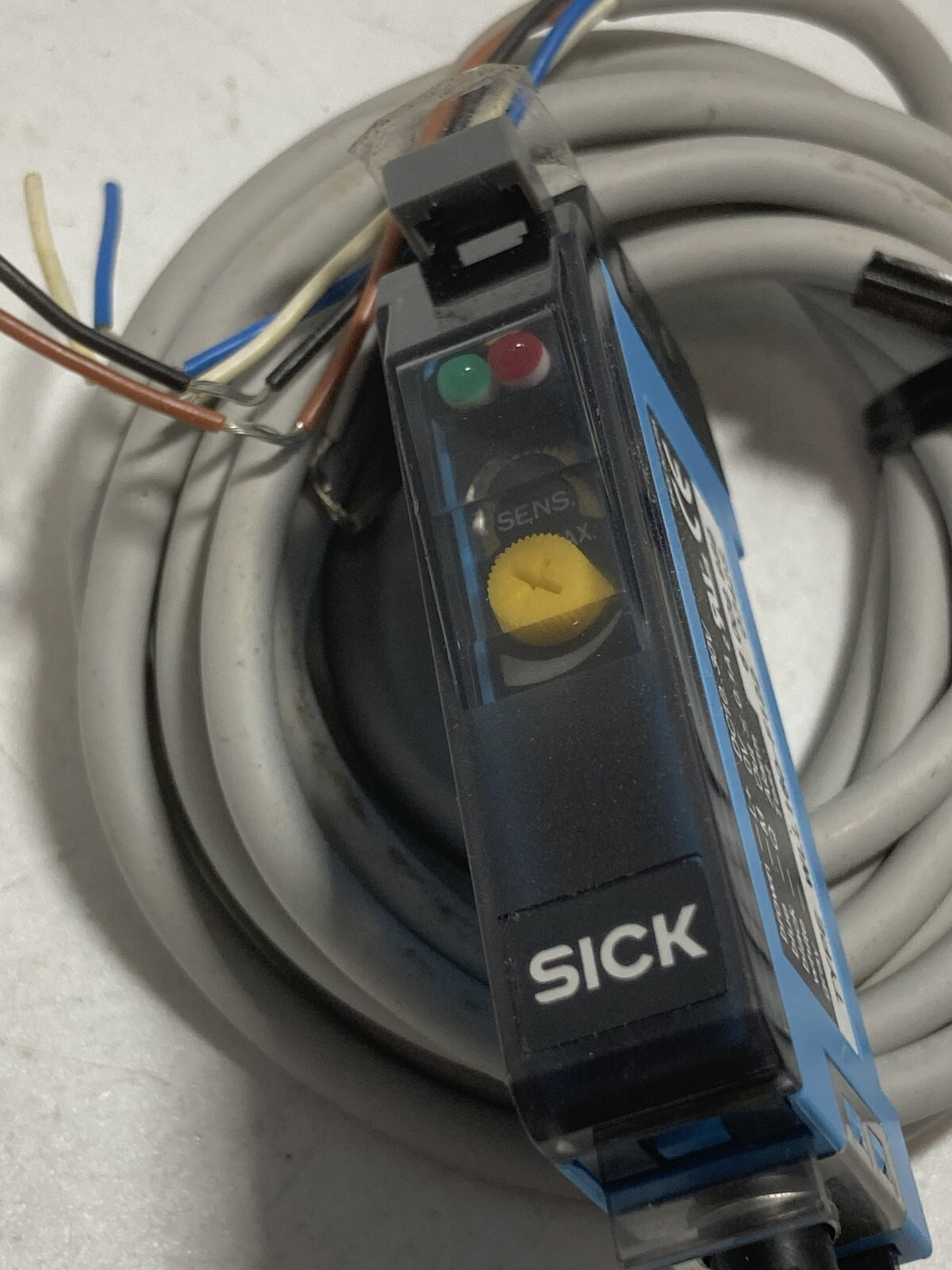 SICK WLL160-F122 PHOTOELECTRIC SENSOR FIBER OPTIC 10-30VDC LED NNB
