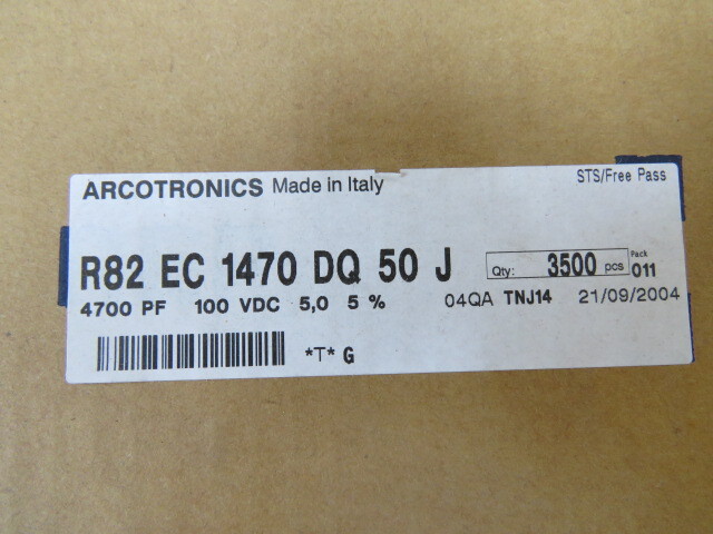 ARCOTRONICS R82EC1470DQ50J Qty of 200 per Lot 4700 pF Film Capacitor 63V 100V P