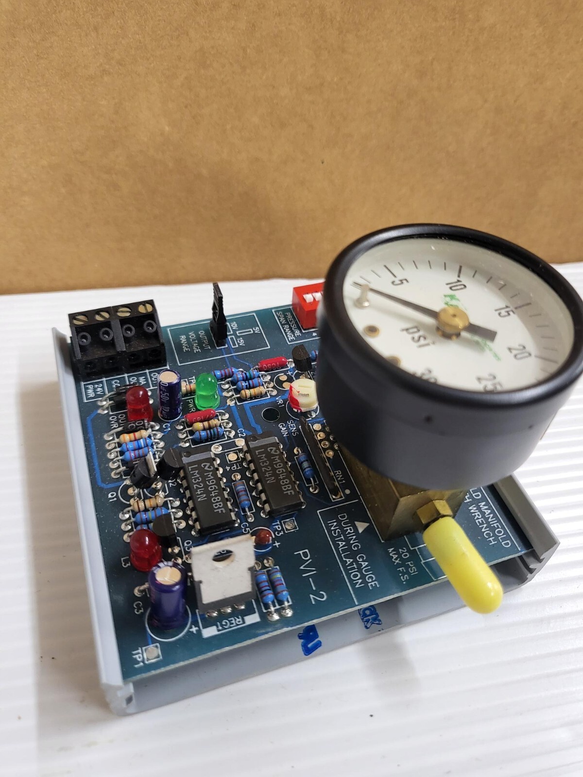 Kele PVI-2-G Pressure Transmitter With Gauge