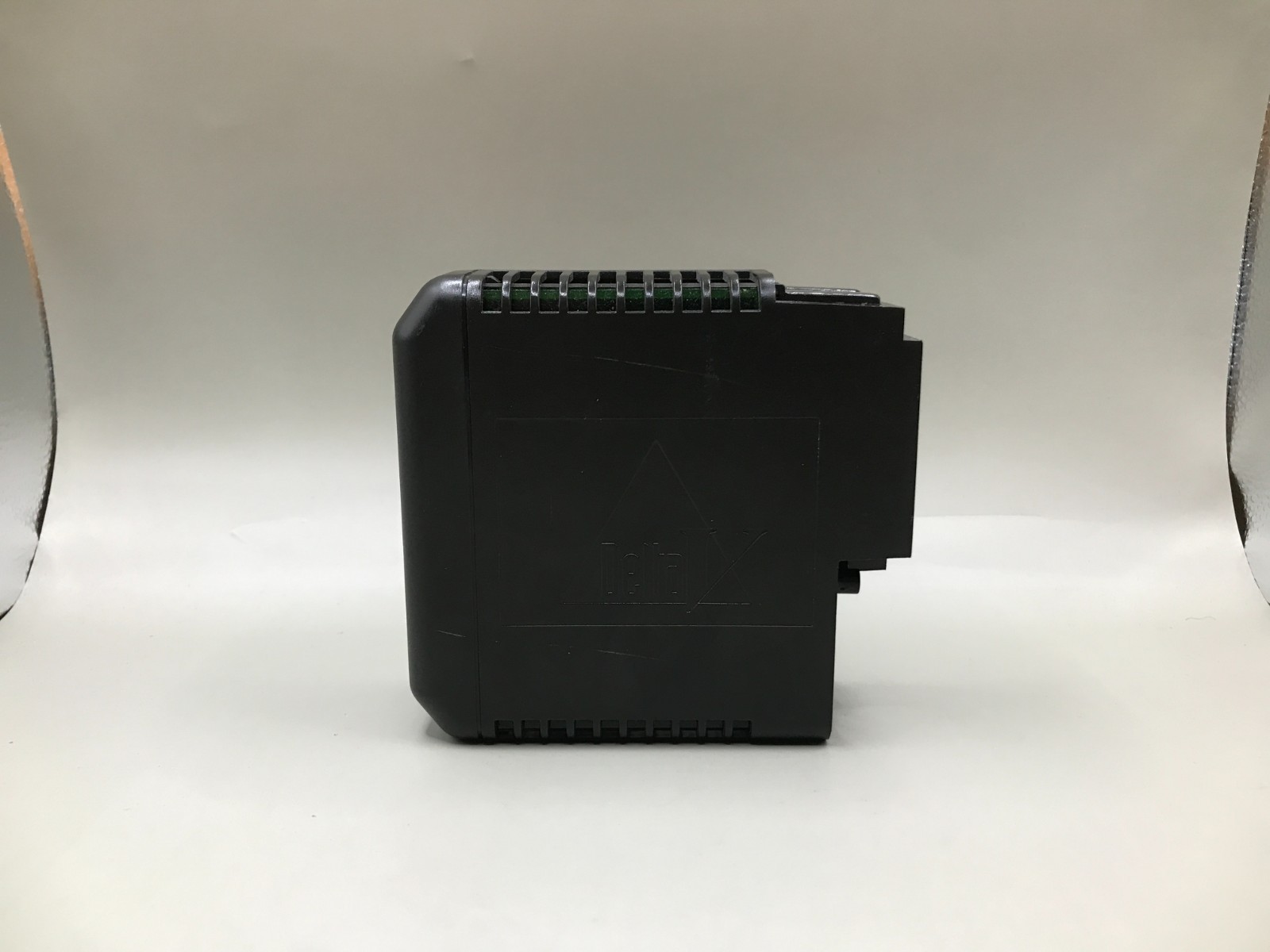 EMERSON DELTAV KJ3202X1-BA1 DO 8 CHA 24 VDC HIGH SIDE SER 2 12P2536 VE4002S1T2B2