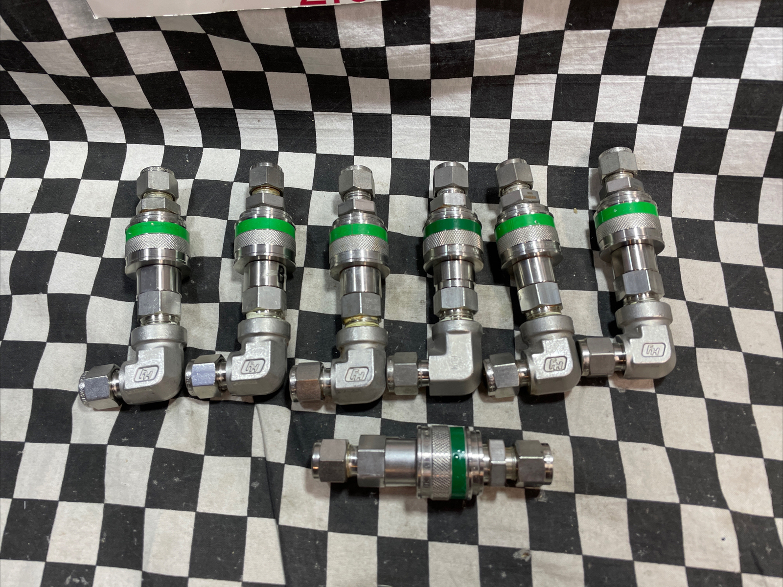 SWAGELOK Quick Connect 3/8″, SS-QC6-D-600K3 & SS-QC6-B-600K3, LOT OF 7 SETS