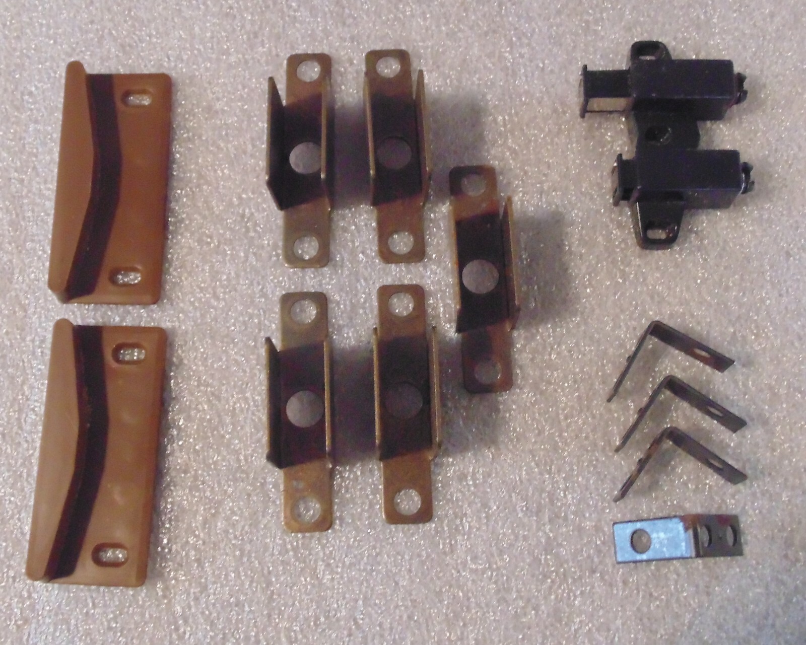 ASSORTED LOT OF BUSH CABINET HARDWARE, HINGES, BOLTS, TITUS FASTENER, CLOSURES