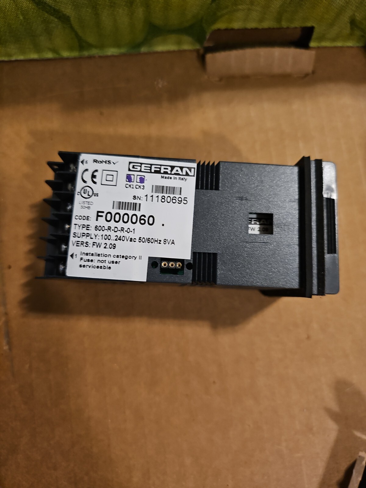 GEFRAN 600-R-D-R-0-1 version FW 2:09 F000060 100-240VAC 50/60HZ 8VA