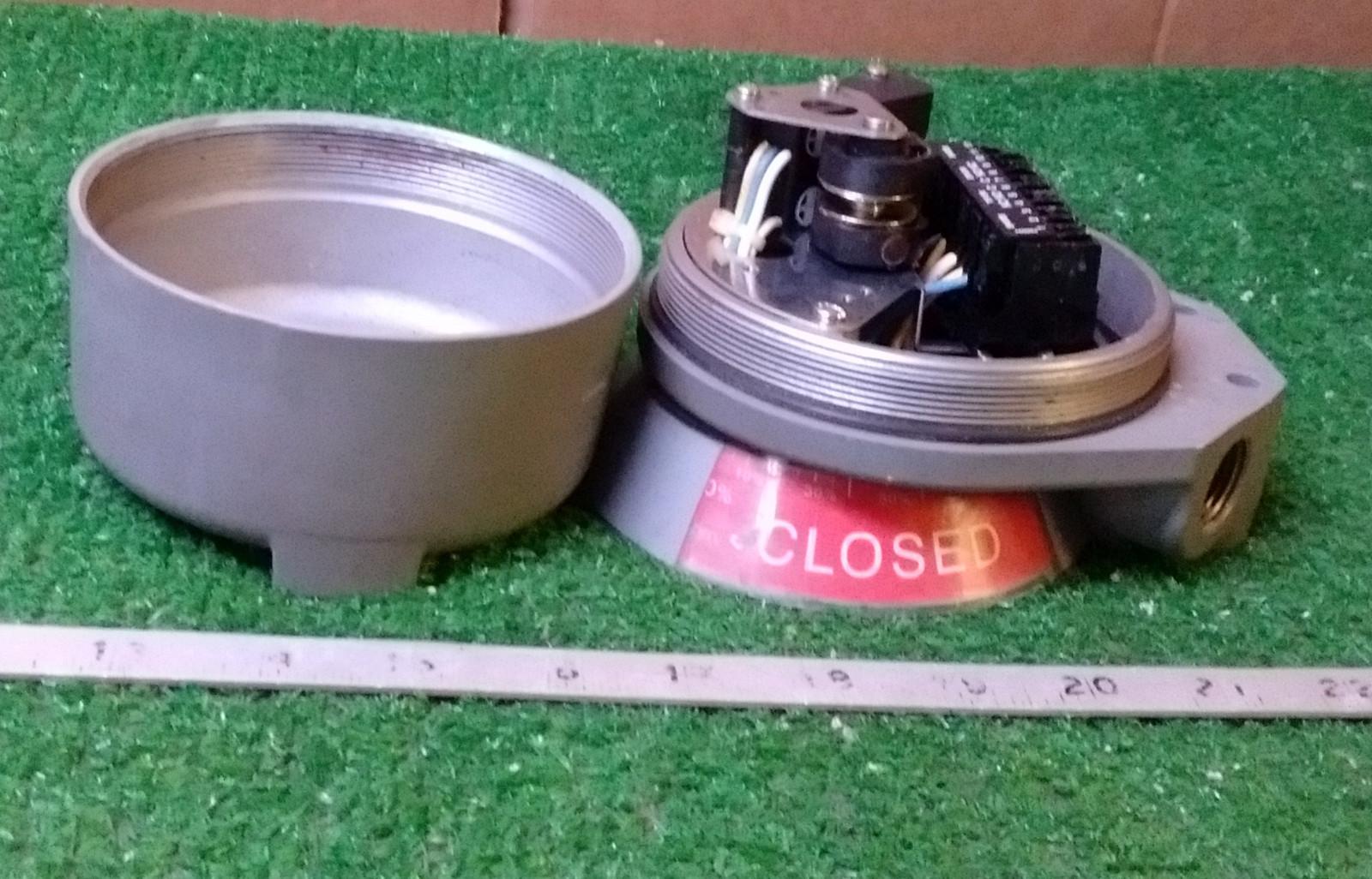 1 USED STONEL QZP2HE2R VALVEPOINT POSITION SENSOR ***MAKE OFFER***
