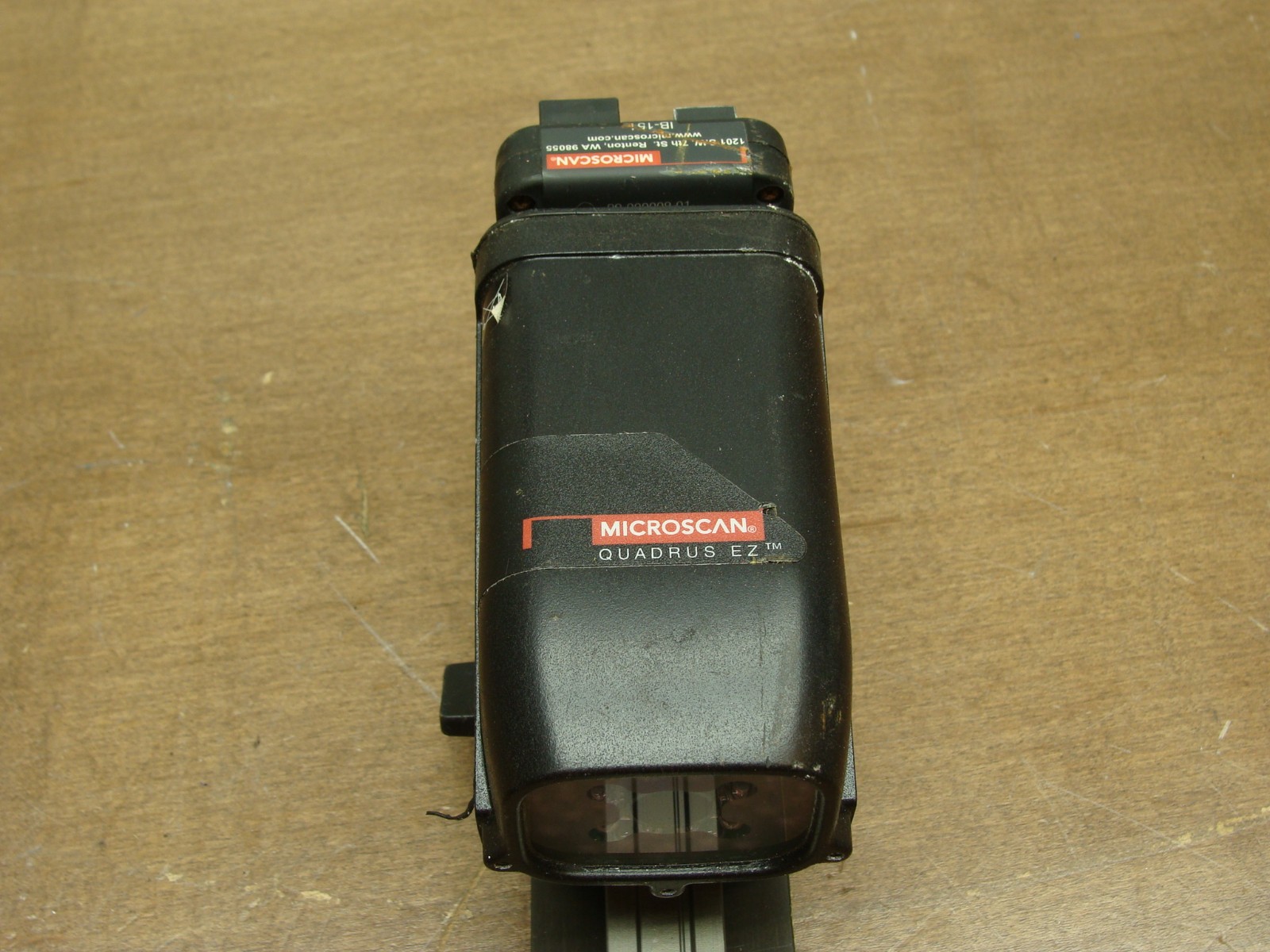 MICROSCAN EZ BARCODE SCANNER FIS-6700-0014 W/IGUS DRYLIN T LINEAR GUIDE BLOCK