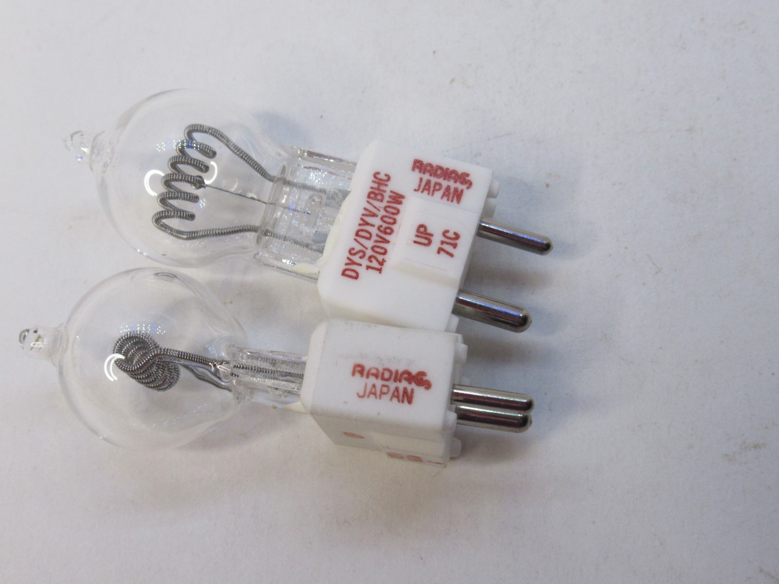 Radiac / Sylvania DYS/DYV/BHC 120V 600W Projector Replacement Bulb (New – Lot 3)