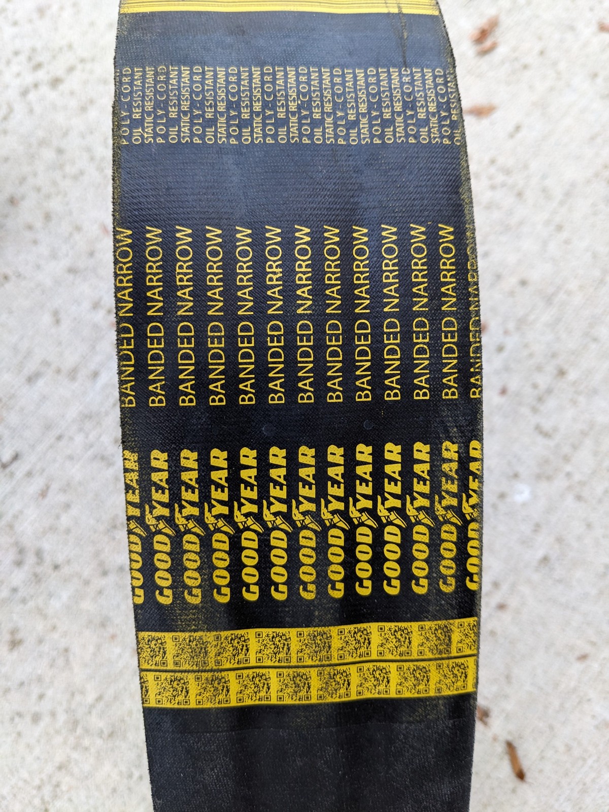 NEW 3/8V1800-Goodyear Narrow Wrapped Banded V Belt, 8V Profile, 3 Ribs, 180″