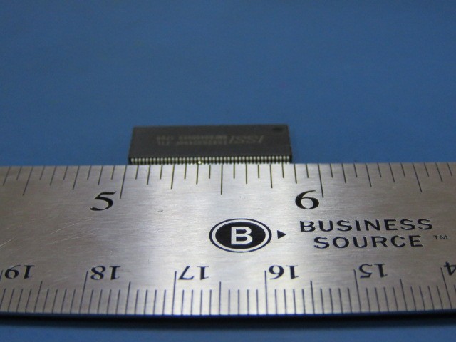 ISSI IS42S32400F-7TL Qty of 13 per Lot SDRAM Memory IC 128Mb (4M x 32) Parall