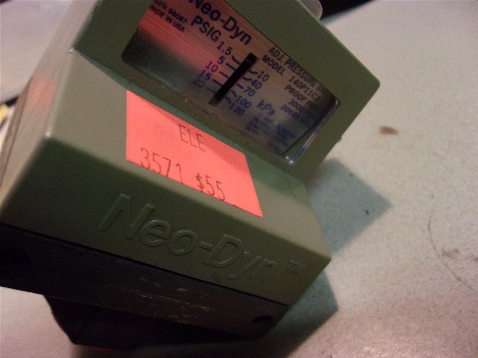 ITT 14011C3 Neo-Dyn Pressure Switch *FREE SHIPPING*