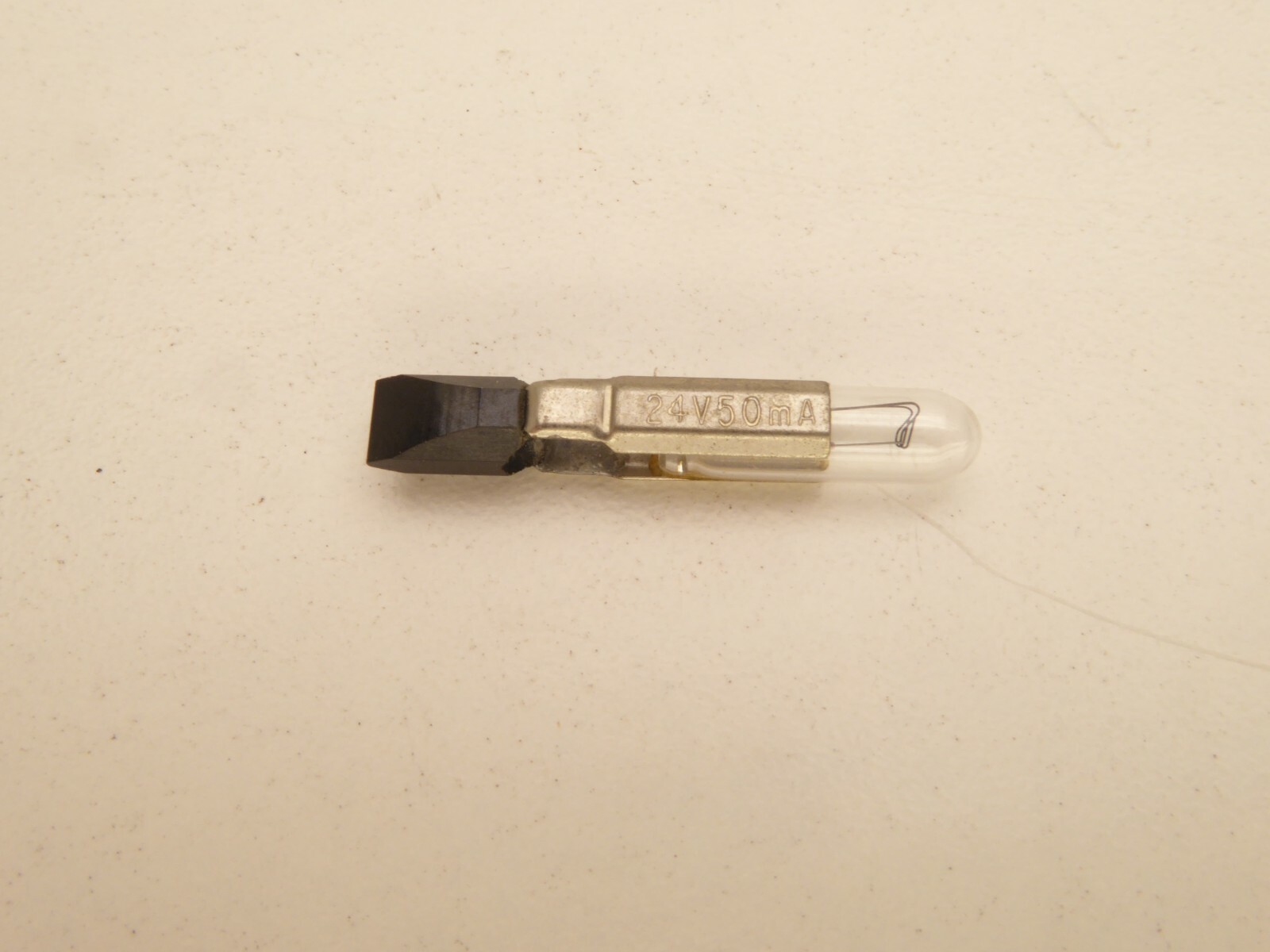 EAO 10-1112.1279 24V AC/DC Incandescent Lamp Bulb Base T5.5 NEW NO BOX