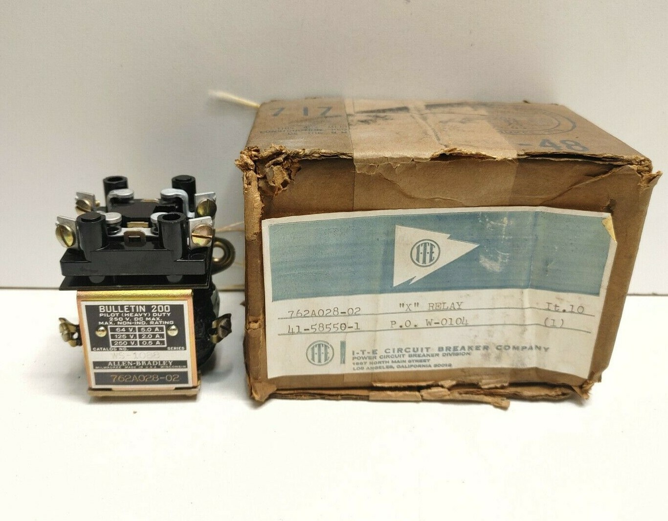 NEW OLD STOCK! ALLEN-BRADLEY 64-250V HEAVY DUTY RELAY WS-1088 762A028-02