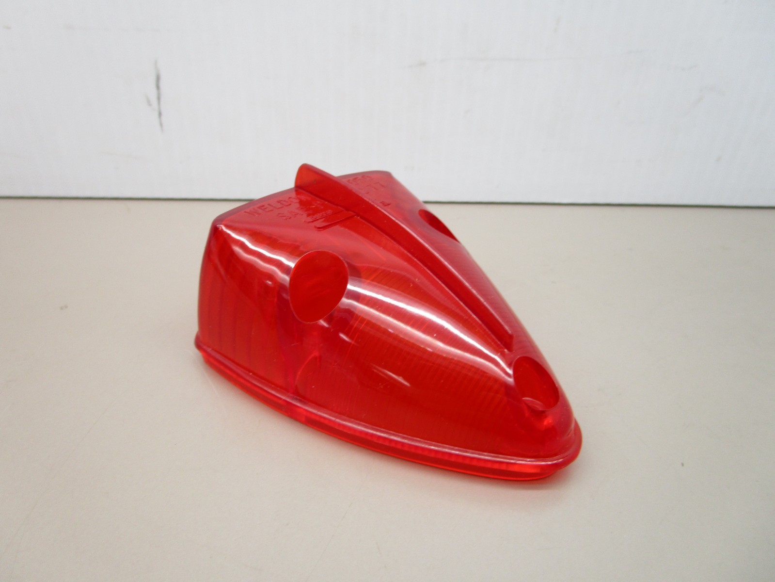 Weldon 5050 Marker Lamp Lens Red SAE-P2-PC77