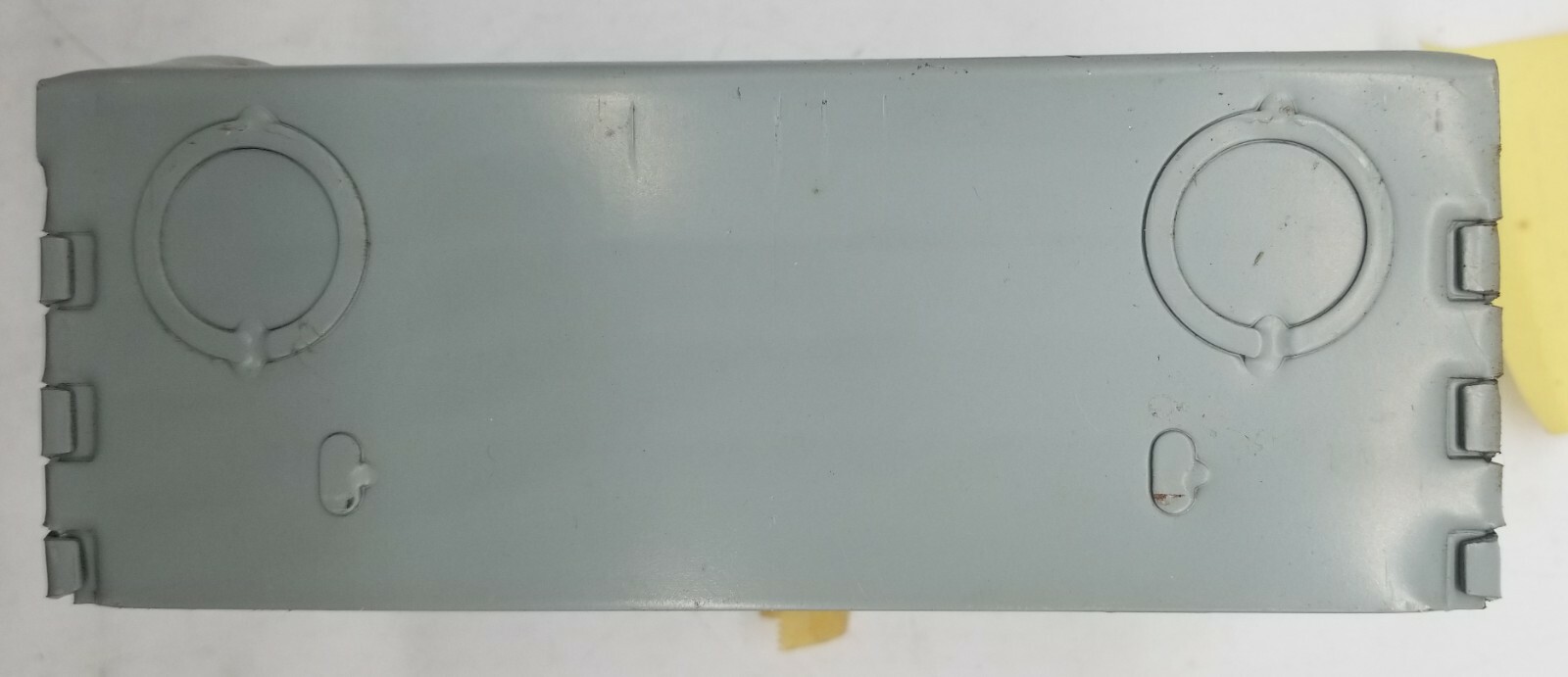 Arrow Hart Murray Division 7″ X 4 1/2″ X 3″ 120/240 VAC Electrical Panel E26095
