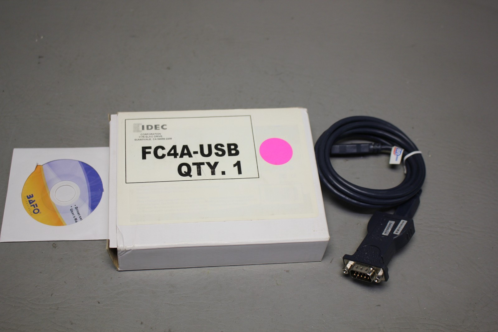 NEW IDEC MICROSMART PLC PROGRAMMING CABLE FC4A-USB