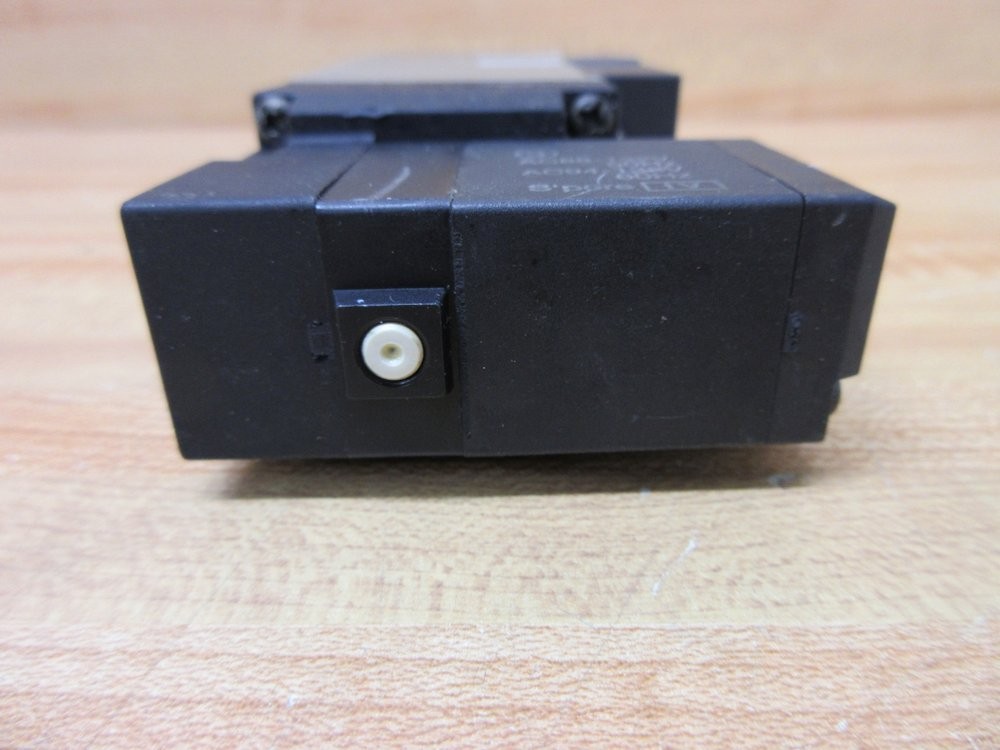 SMC NVFS3300-3FZ Solenoid Valve NVFS33003FZ Chipped Corner