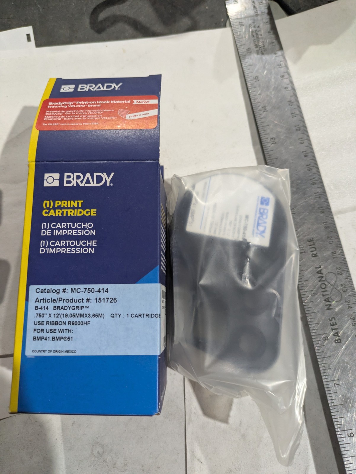 BRADY MC-750-414 GRIP .750″ X 12 BLACK ON WHITE 19.05MM X 3.65MM 12 FEET
