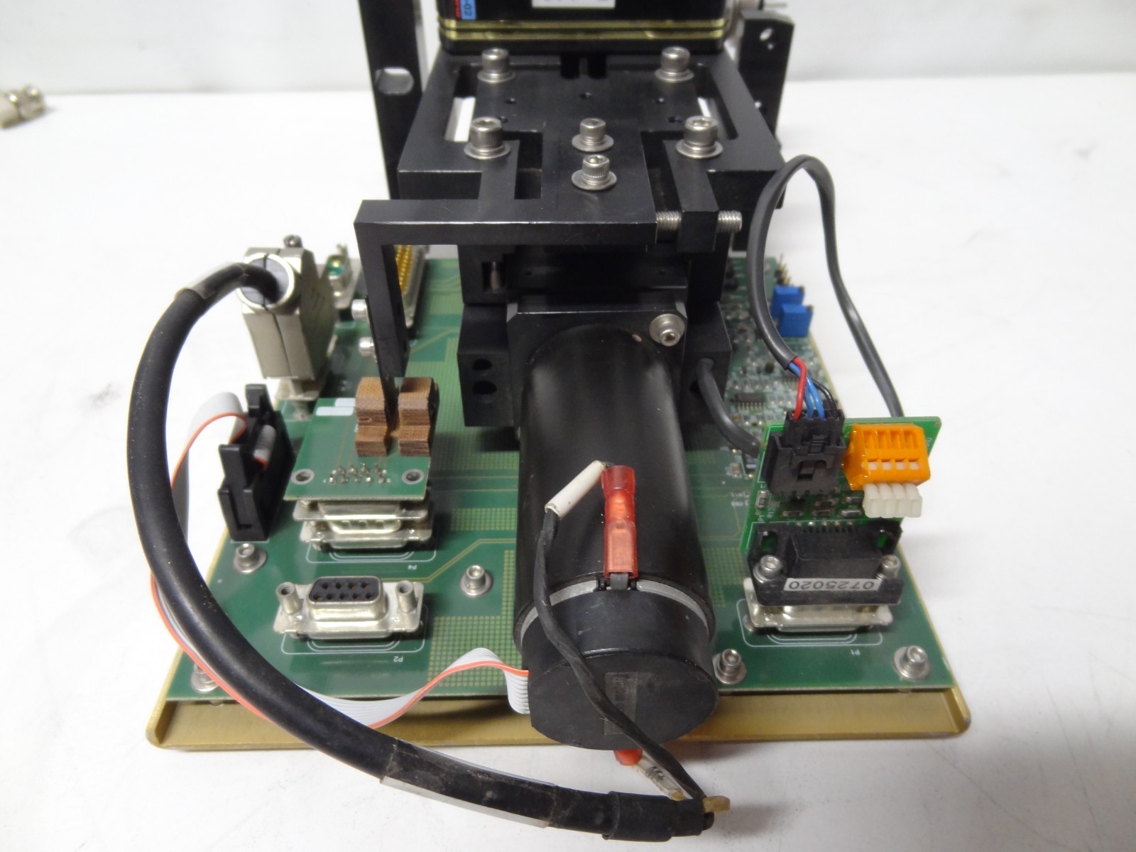 Hamamatsu Multichannel Detector Head C7025-02 w/ Danaher Precision Systems